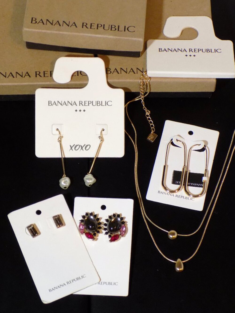 New Lot of 5 Banana Republic Earrings & Necklace Bundle